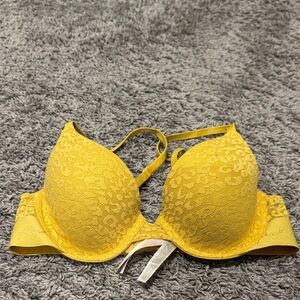 PINK Victoria's Secret Yellow Lace Bra